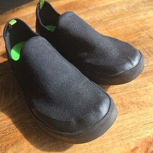 Oofos Recovery Sneaker 9.5